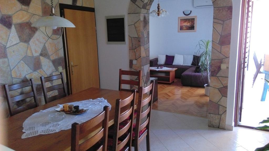 Apartments Mirela Poreč Exterior foto